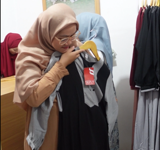 gamis seply hitam abu